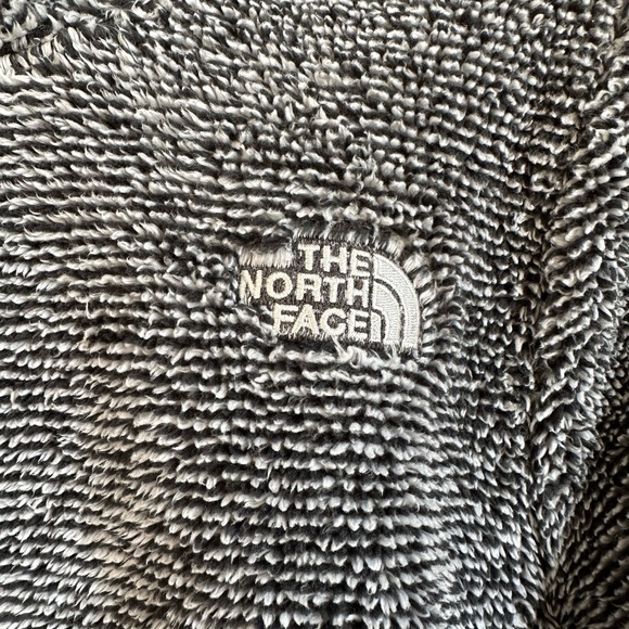 The North Face Women’s Fleece Hoodie - Picture 3 of 5